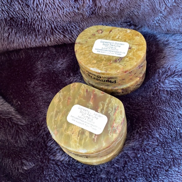 Hinged Container Hand Carved Soap Stone - Picture 8 of 8